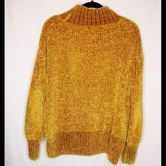 Mustard Yellow Chenille Oversized Sweater - Picture 2 of 4